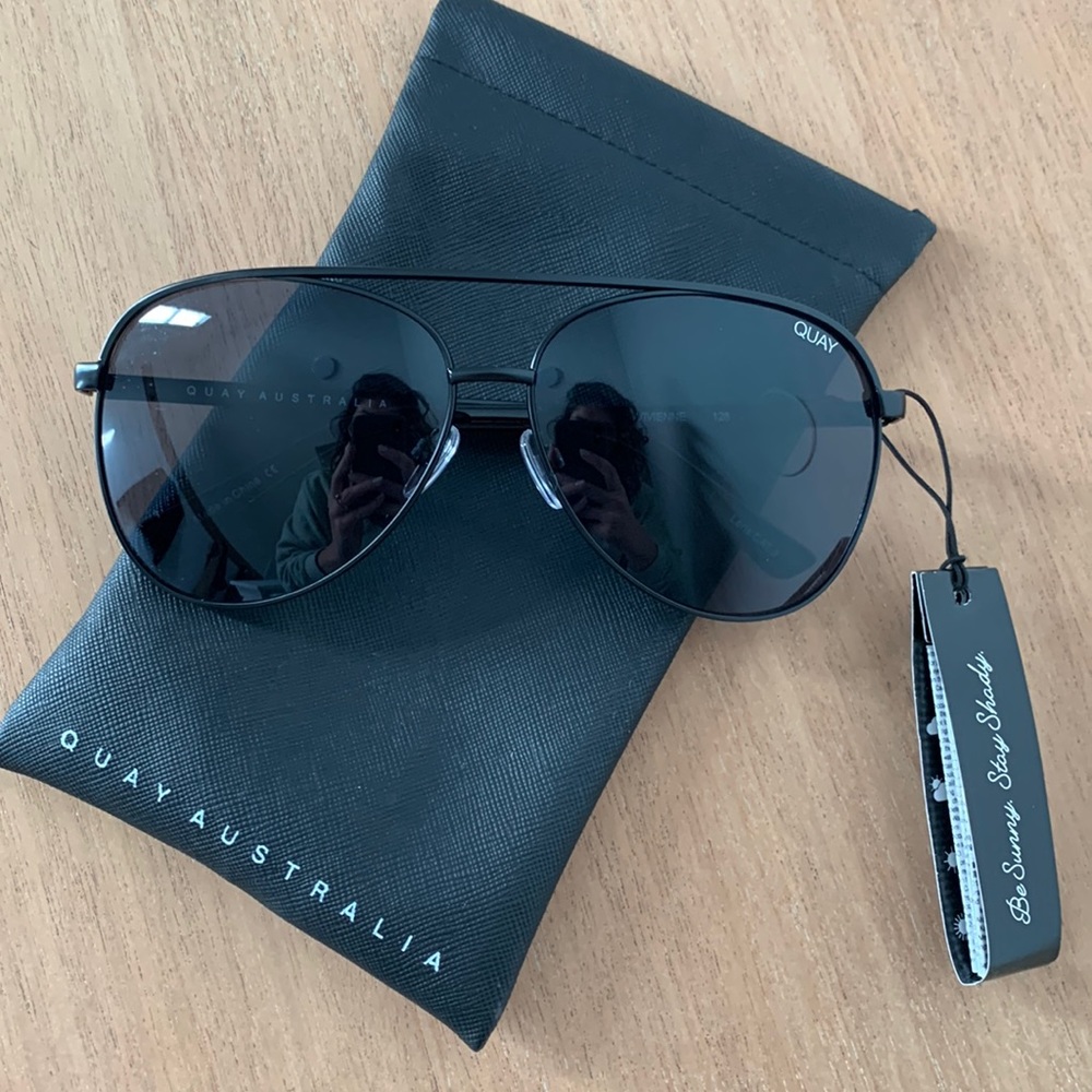 Oversized QUAY aviator sunglasses